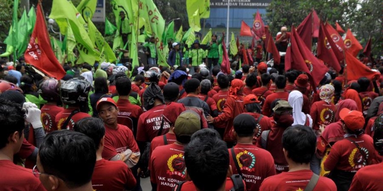 demo-buruh-di-kantor-kemenakertrans