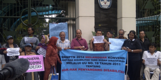 demo disabilitas di kemendikbud