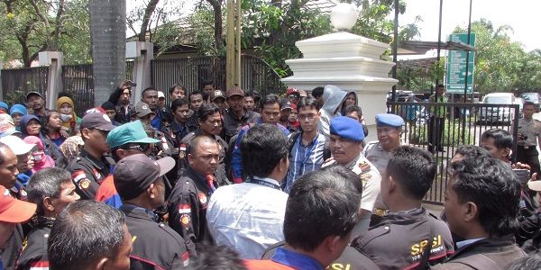 buruh_pt karuna_dikriminalisasi