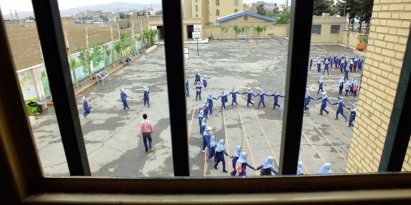 sekolah_pengungsi_di_iran