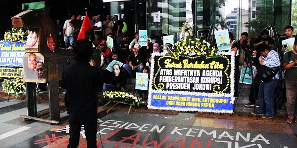 aksi_mosi_tidak_percaya