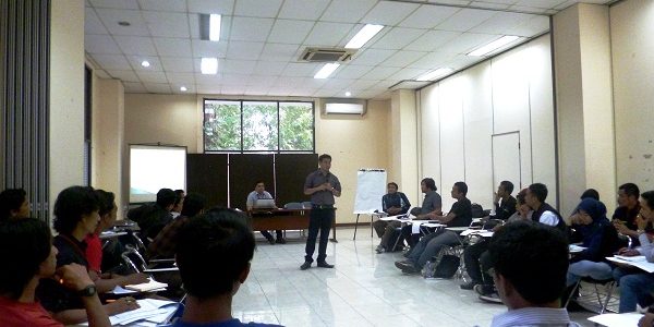 kalabahu_buruh_sistem_pengupahan_di_indonesia