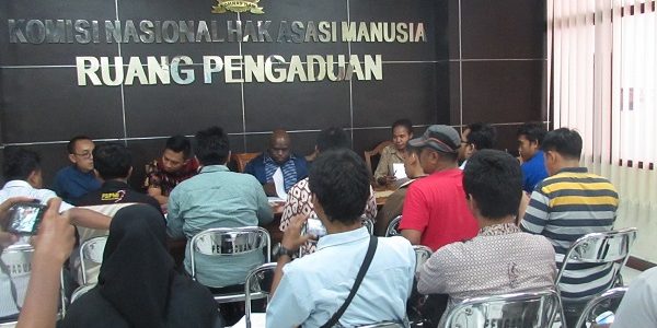 buruh_laporkan_polisi_pengusaha_ke_komnas_ham