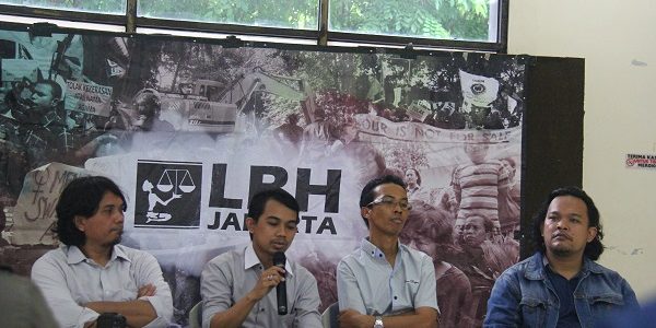 konferensi_pers_jurnalis_mengalami_tindakan_represif