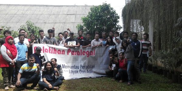 pelatihan_paralegal_pemantau_sistem_peradilan