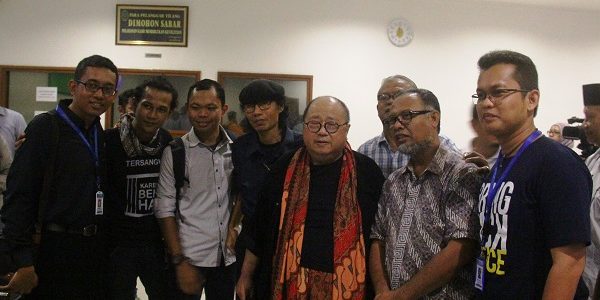 dukung_aktivis_yang_dikriminalisasi