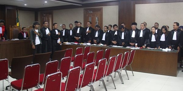 sidang_pembacaan_dakwaan_tigor_obed