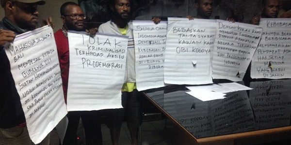 konferensi_pers_brutalitas_polisi_teradap_mahasiswa_papua_di_Patani