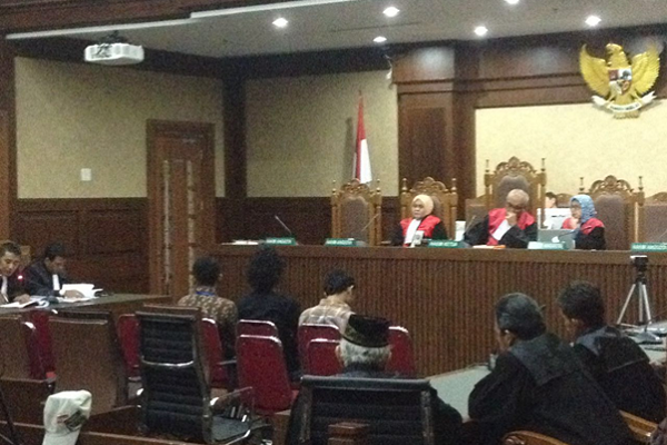 26_aktivis_dituntut_1_bulan_penjara