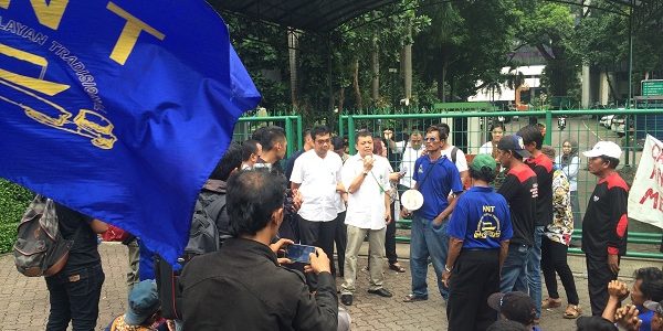 nelayan_unjukrasa_di_kementerian_lhk