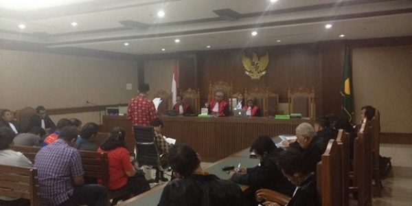 pembacaan_pembelaan_26_aktivis_yang_dikriminalisasi