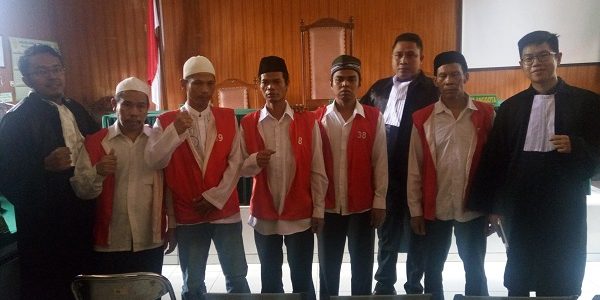 kriminalisasi_11_orang_petani_teluk_jambe_karawang