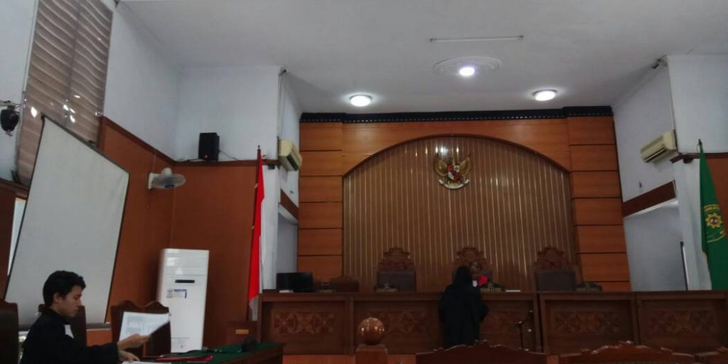foto sidang praper Heri 1