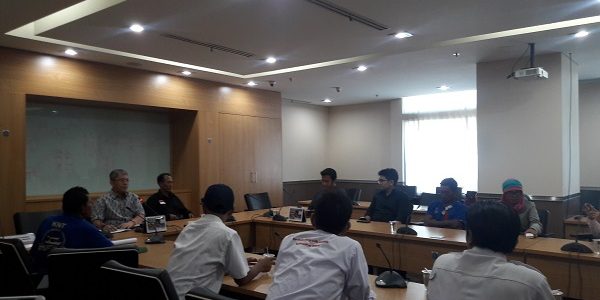 DPRD_tidak_bahas_raperda_reklamasi