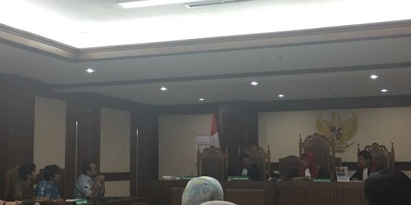 sidang_kuhp_berbahasa_indonesia