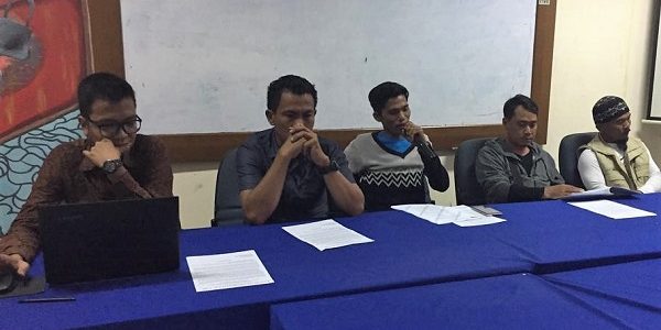 konferensi_pers_nelayan_pulau_pari_dibebaskan_pengadilan_tinggi