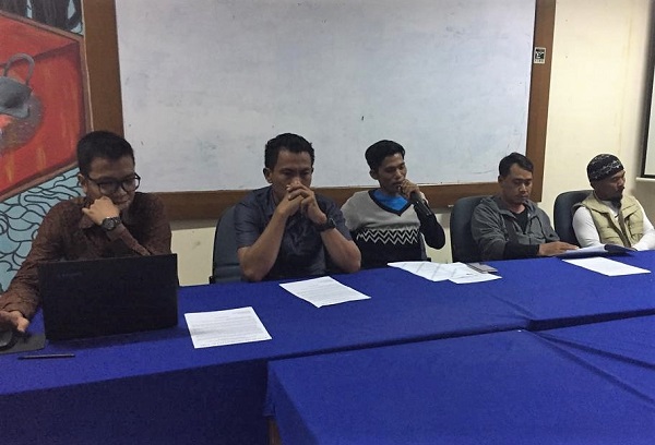 konferensi_pers_nelayan_pulau_pari_dibebaskan_pengadilan_tinggi