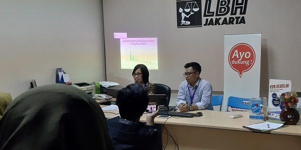 konpres_korban_pinjol