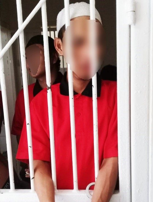 yoga_korban_hoaks_7_konteiner_surat_suara