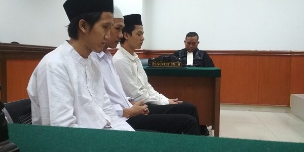 putusan_sela_agus_maenaki_korban_salah_tangkap_21_22