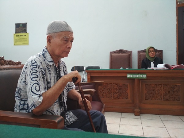 zulkarnaen_manula_yang_dituduh_malakukan_penyerobotan_lahan