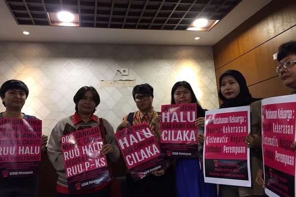 gerak_perempuan_tolak_ruu_ketahanan_keluarga
