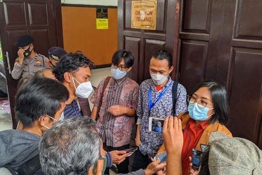 sidang_tanggapan_eksepsi_jumhur_hidayat