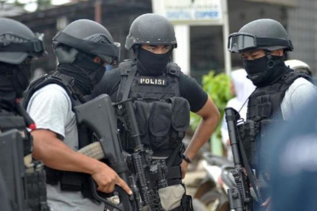 Densus 88 4 orang anggota Densus 88