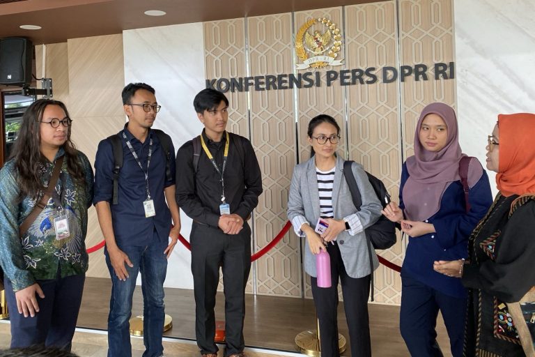 signal-2025-04-08-210434_002