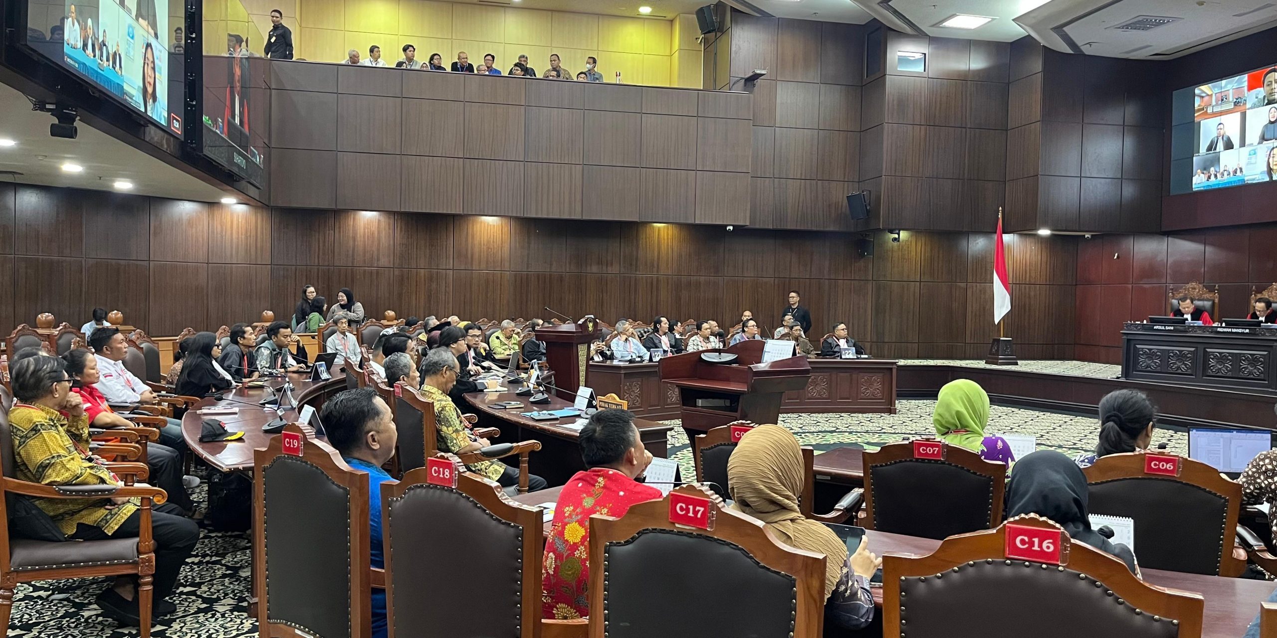 MK TOLAK PERMOHONAN MASYARAKAT SIPIL: PPN BISA NAIK SAMPAI 15%